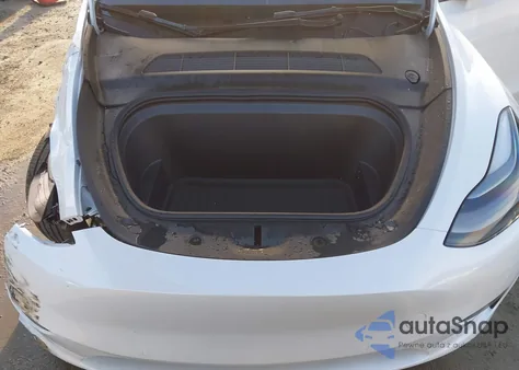 2022 Tesla Model Y Long Range Dual Motor All-Wheel Drive из США, поврежденный, VIN 7SAYGDEE1NF545520